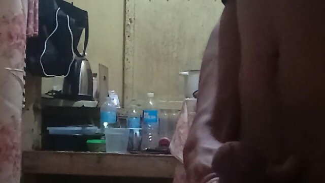 The queen masturbates.