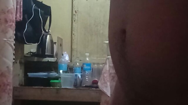 The queen masturbates.