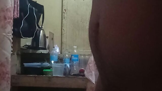 The queen masturbates.