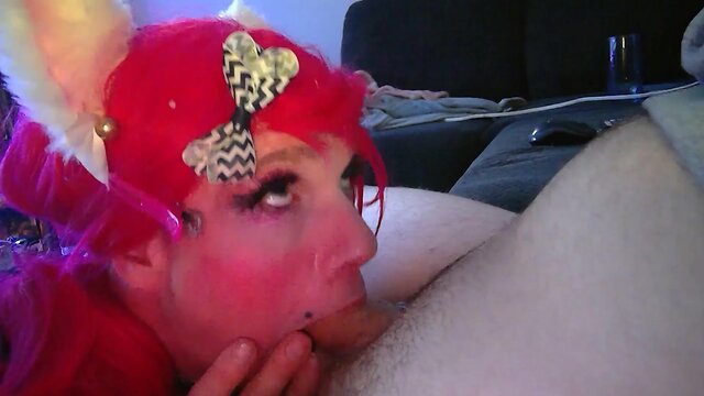 Surprising cumshot: sloppy femboy deepthroats without warning