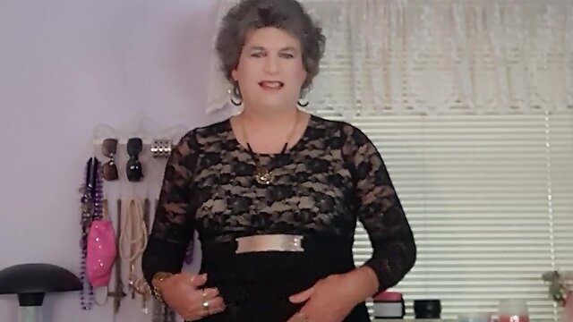 Spicy homemade vacuum pump control: trans dominates guys dick and shoots big cum!