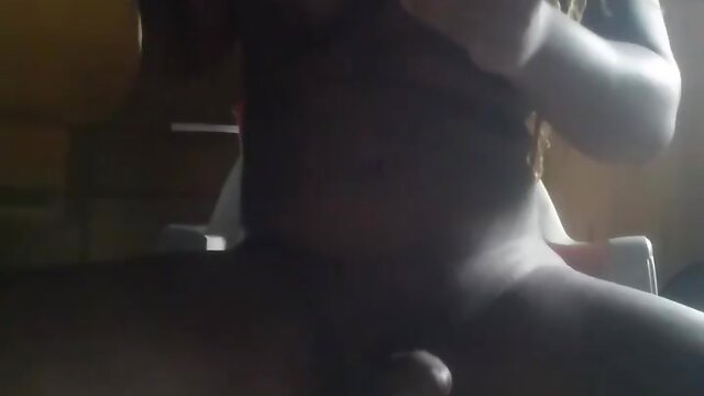 Experimentando um consolo de 22cm no ânus!