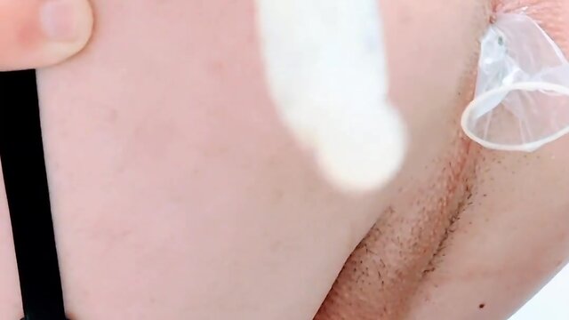 Never mentioning age or gender: how to write a catchy video title