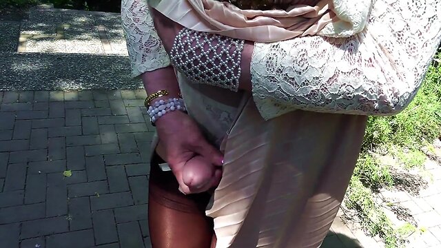 Proper etiquette: age-appropriate language for addressing women