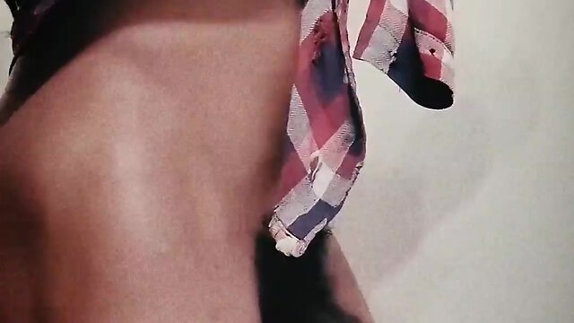 Pmv featuring tavaius deshawn young as a sissy ebony femboy (chris brown - under the influence)