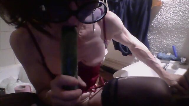 Archannes wild masturbation and ass play - what a naughty girl!