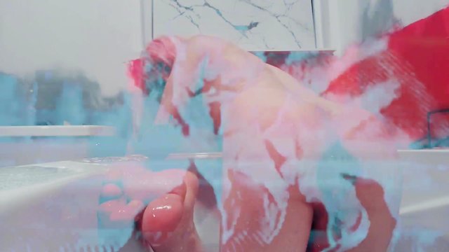 Xl glass butt plug on tiffany ciskiss: a perfect fit