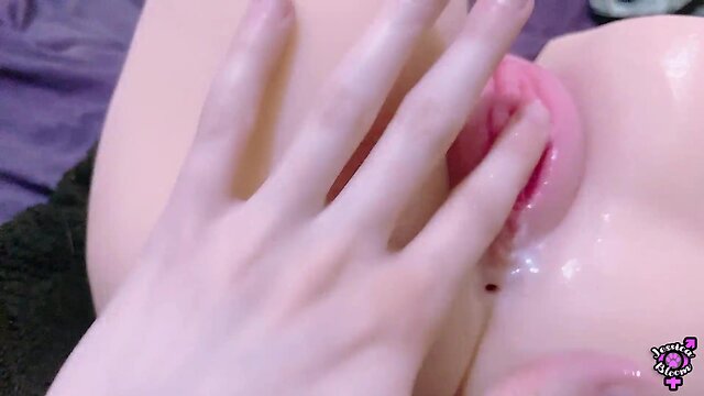 Intimate encounter with a tantaly sex doll: jessica blooms experience