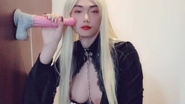 Exploring the pleasure of intimacy with a well-endowed partner: a guide to satisfying sex in socks and high heels