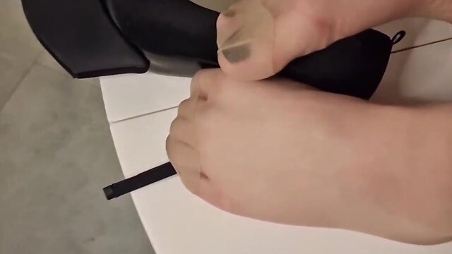Playing with sheer pantyhose, heels, and feet: a sissys fetish experience with cum