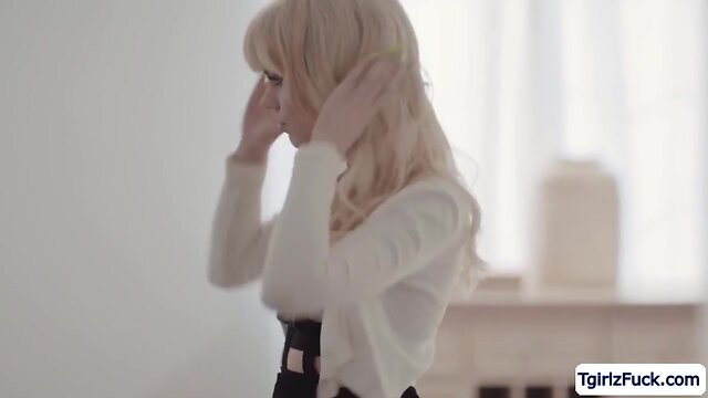 Stepdad fills blonde ts kate zha raw