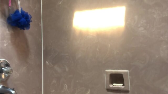 Stretching my hole: in need of some serious stretching!