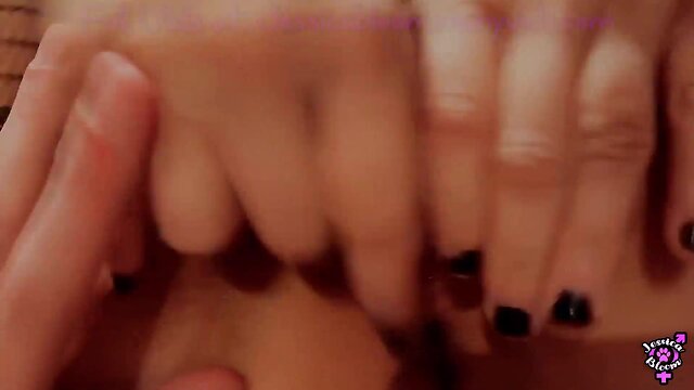 Intense pov shemale on female action: jessica bloom and polieana