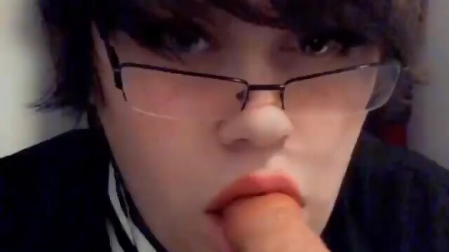 Mastering deepthroating with my dildo: a guide