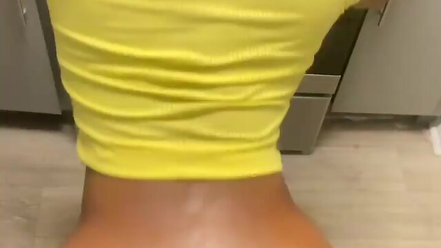 Transgender babe with big booty takes on dildo