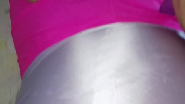 Intimate lingerie surprise: wifes sensual cumshot