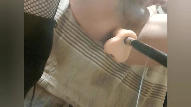 Sissy play on the sex machine with ambratrav