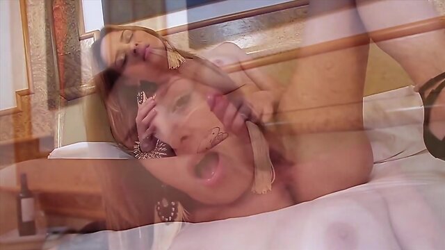 Behold the magnificent rooster: a spectacular sight