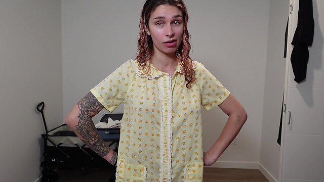 Vlogging from my new apartment: a day in my home