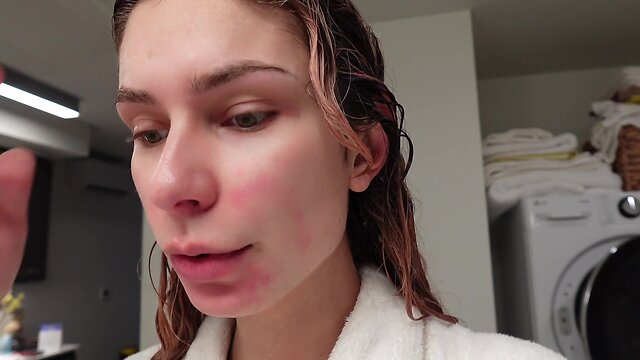 Vlogging from my new apartment: a day in my home