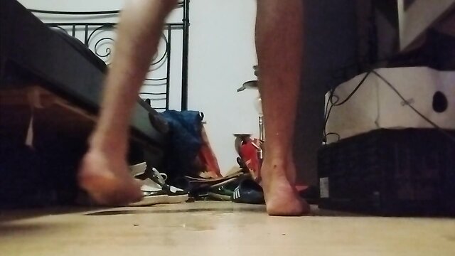 Exploring my partners intimacy: playing with myself