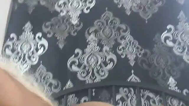 Compilation of salina samone twerking and slapping her ass