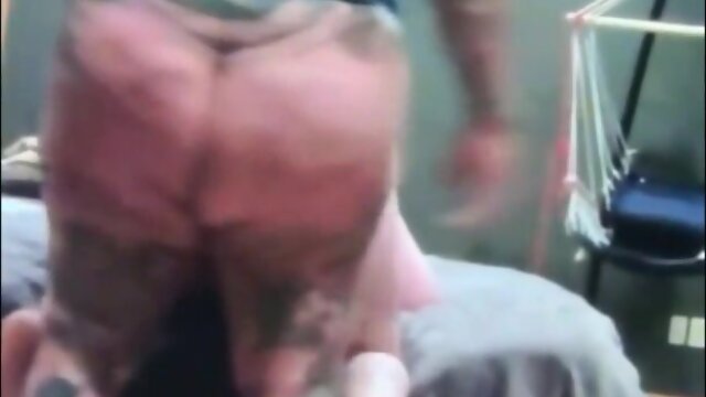 Transgender babe gets naughty: cumshot on a fags mouth