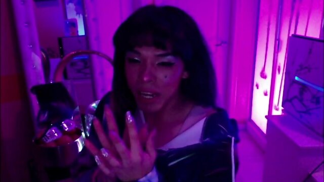 Creating an extraterrestrial anthill: my backpage blog adventure