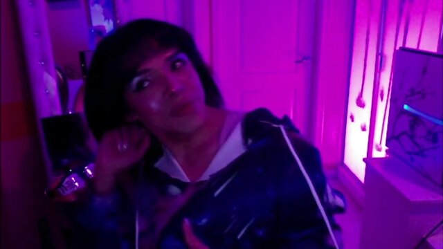 Creating an extraterrestrial anthill: my backpage blog adventure