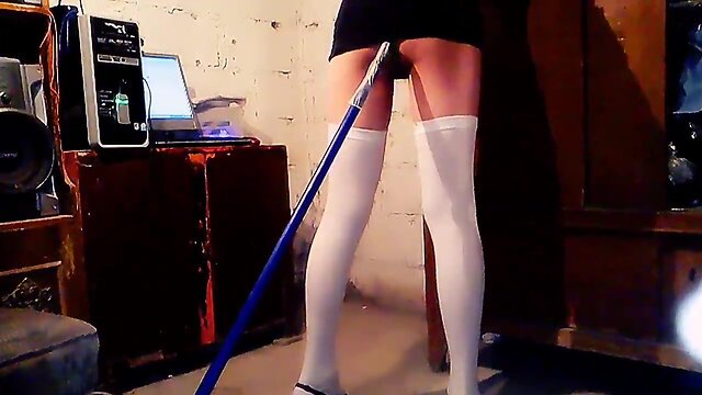 Exploring my limits: experimenting with my toy in a surprising place