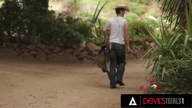 Jessica Ryan shares a hot ranch hand with trans beauty Brittney Kade