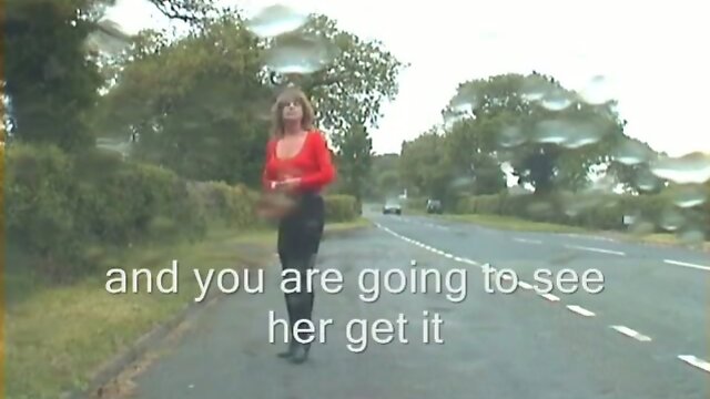 Zoe picks up a motorist for a blowjob on the streets