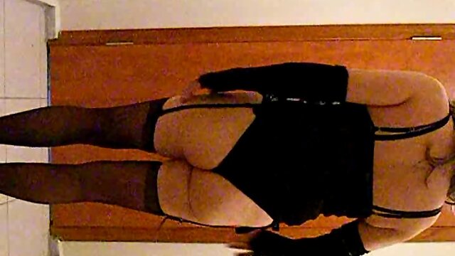 Seductive Lingerie & Stockings: Amateur Video