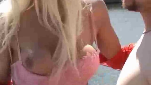 Shemale Akcja banged Outdoor