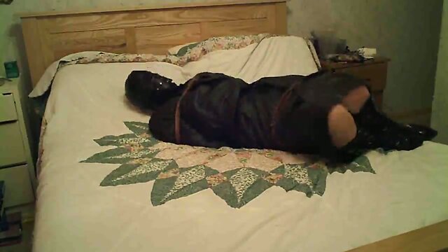 Leather and Crossdressing -- Self Bondage!