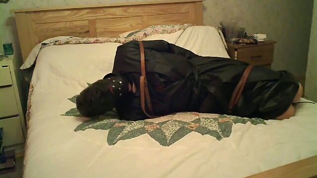 Leather and Crossdressing -- Self Bondage!