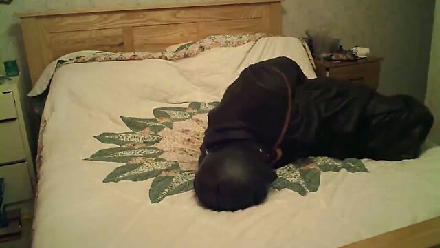 Leather and Crossdressing -- Self Bondage!