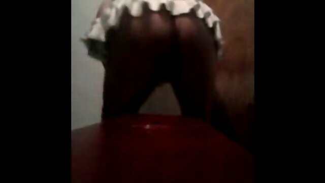 me crossdressing: dance &amp,#039,n strip