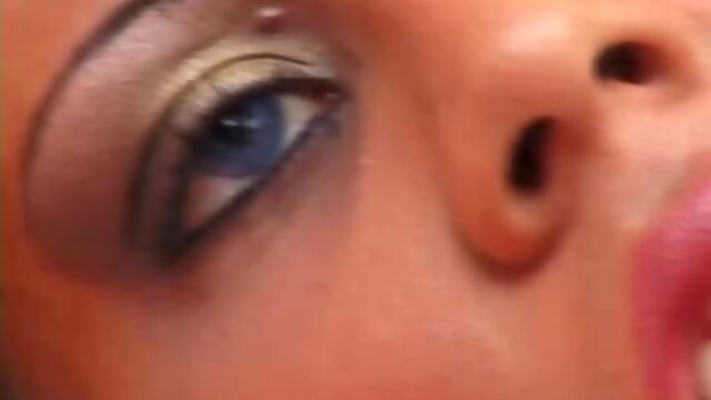 PaulaBruna-More than a Woman