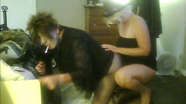 Get On Your Knees, Slut