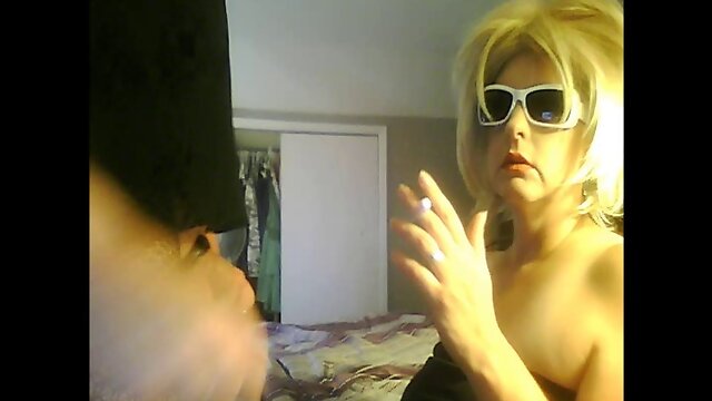 Intense Blowjob Delights in Amateur Homemade Video