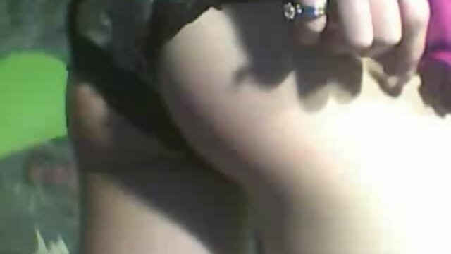 Stunning T-Girl Plays on Cam (2)