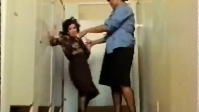 Vintage Shemale Flick: Exploring Sexual Identity with a Daring Attitude