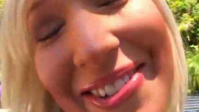 Passionate Blowjob Leads to Steamy Hardcore Action: The Amateur Blonde