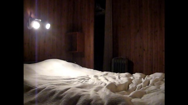 Shemale slut cums in the bed