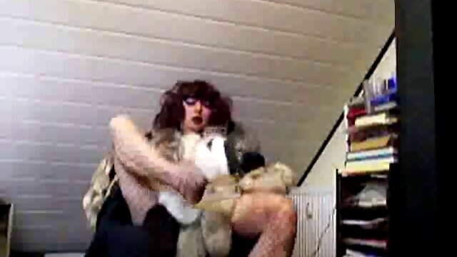 Lustful shemale slut adores fur