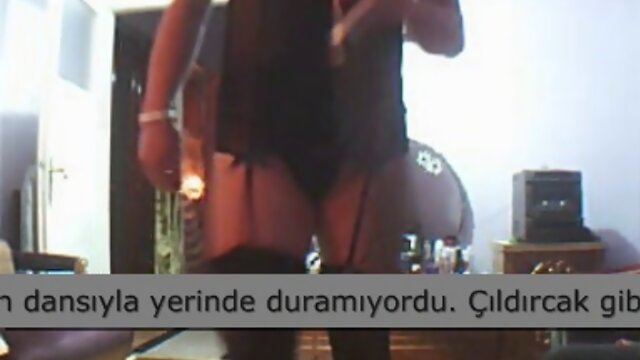 Voluptuous crossdresser's ass fucked