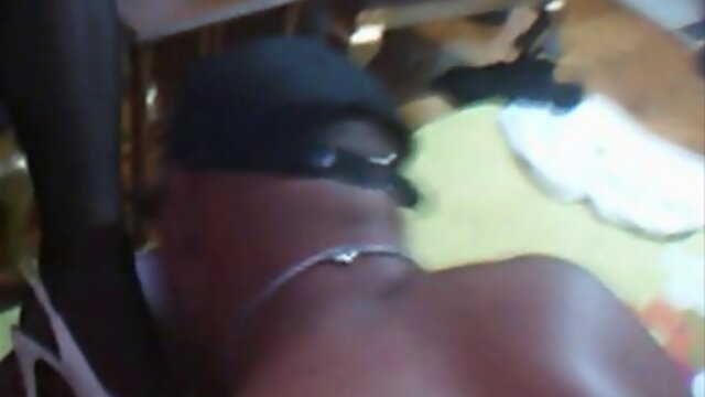 Crossdresser get a blowjob from black guy