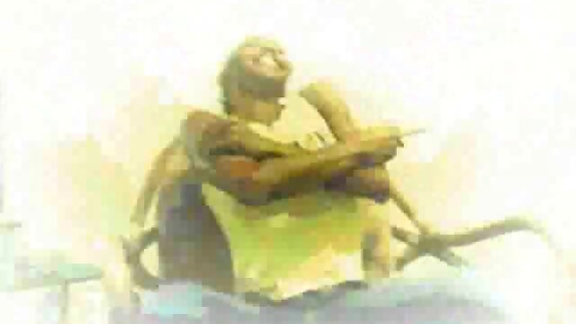 Queen Dingaling dominates a guy