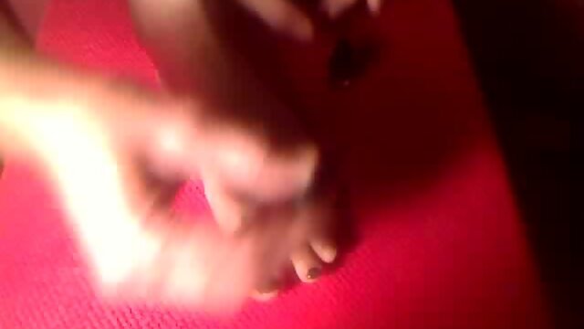 Amateur Crossdresser in Horny Outfit: Mesmerizing Video!